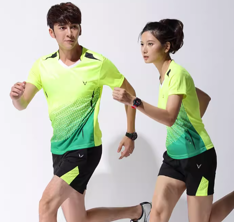 星空体育官网跑步服是专门设计用于跑步运动的服装
